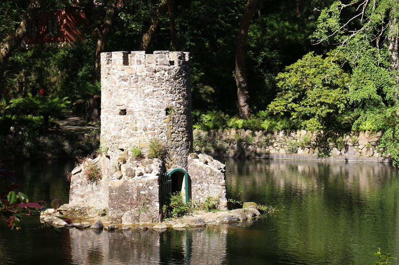 sintra castle lake free photo