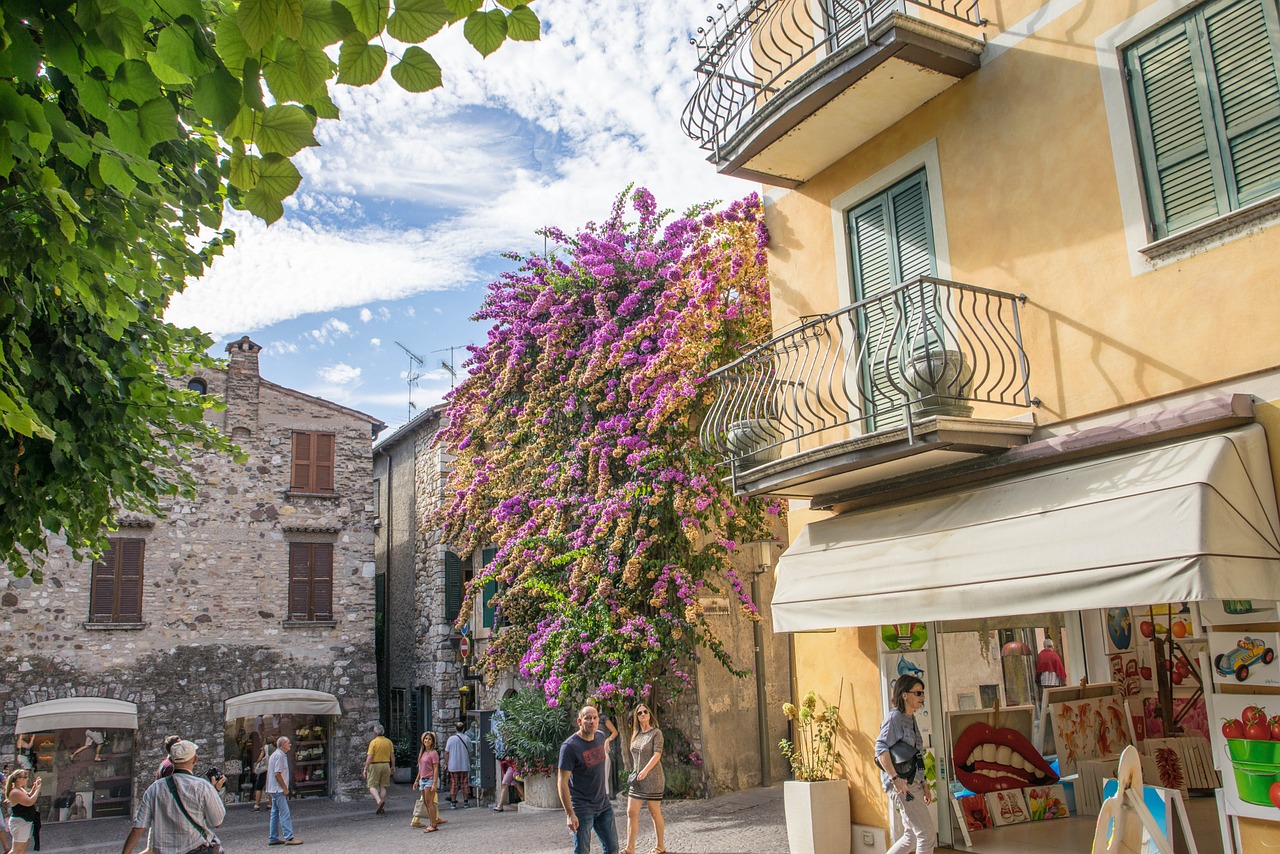 sirmione lake garda architecture free photo