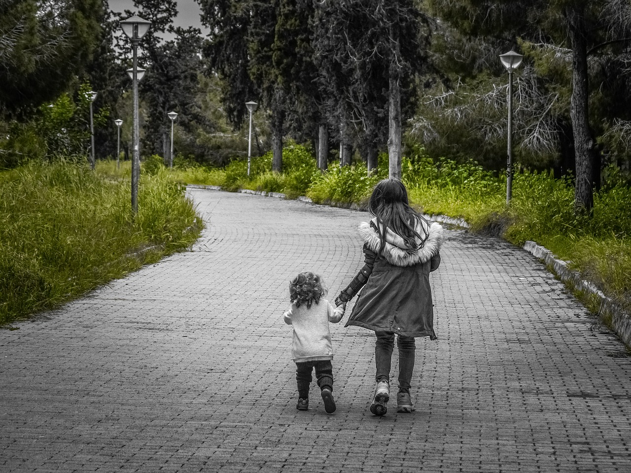 sisters  girls  park free photo