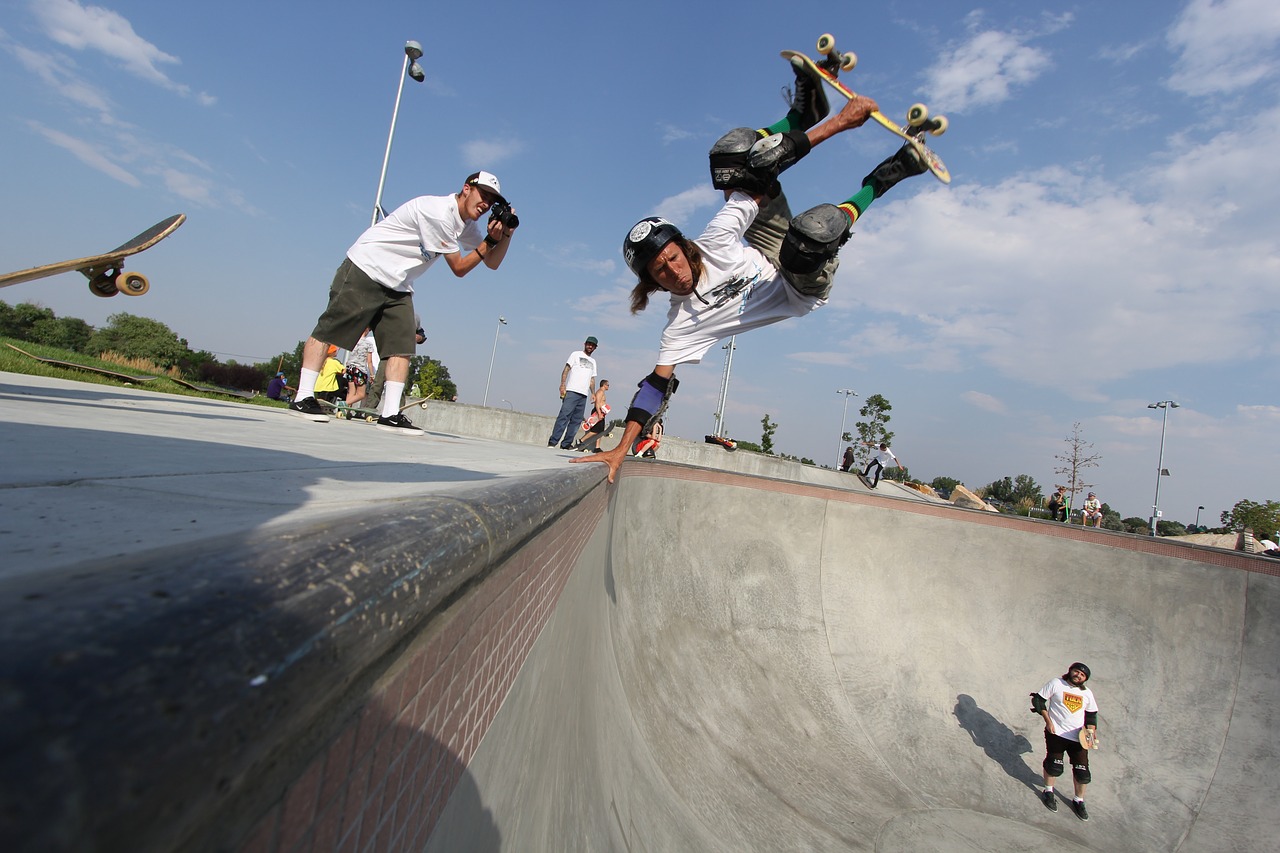 skateboard handplant layback free photo
