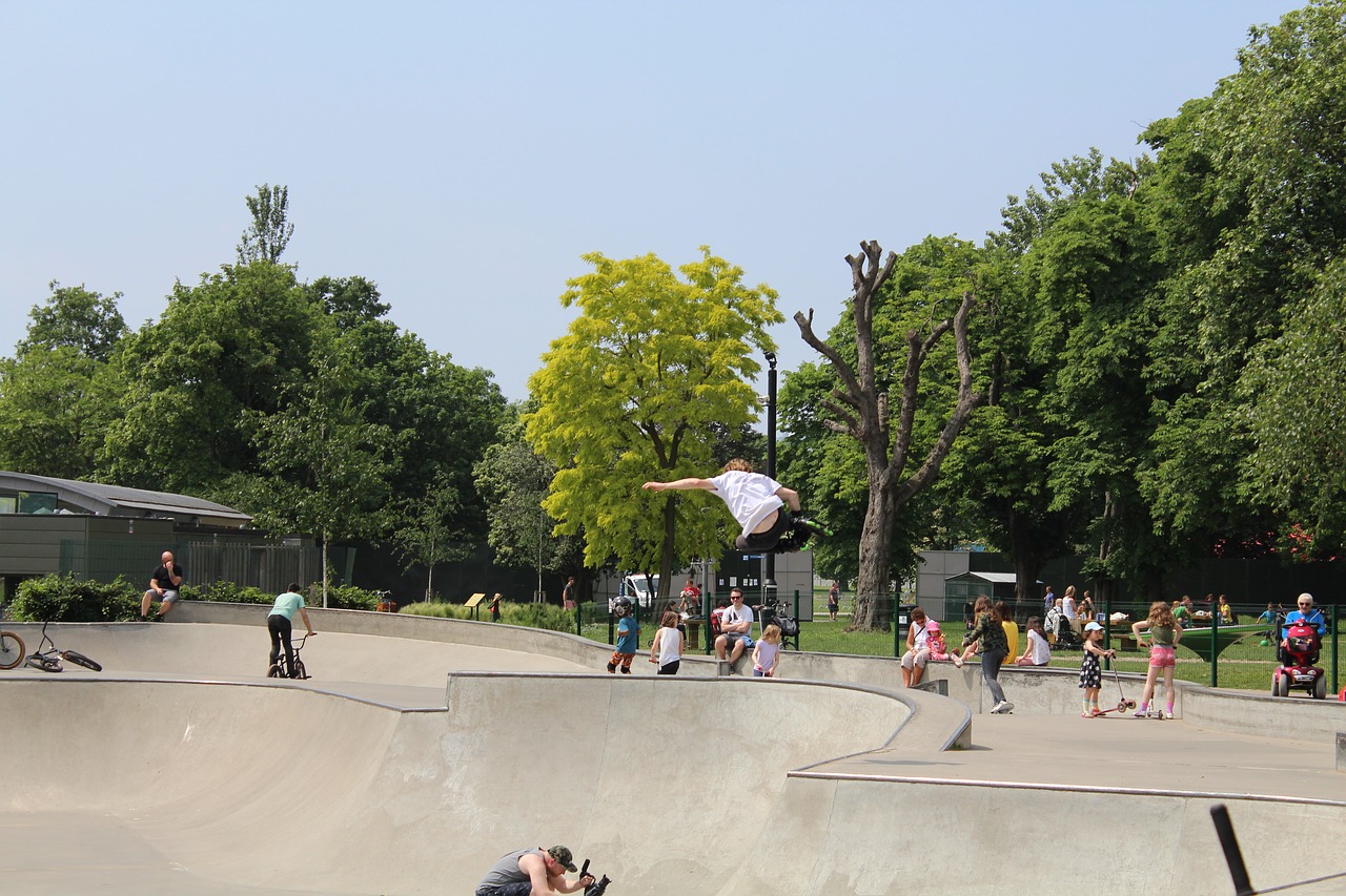 skater jump bowl free photo