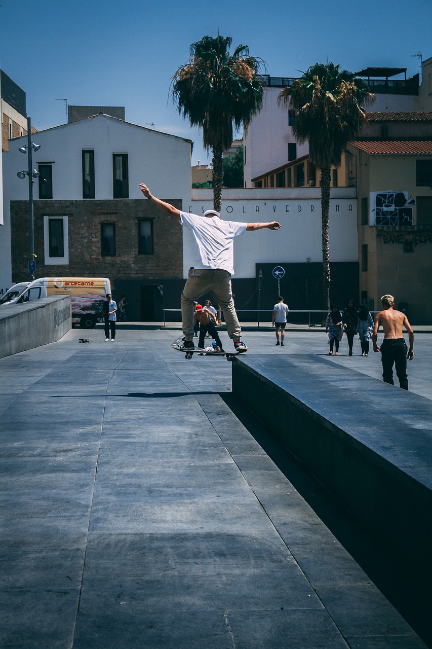 skaterboard  sport  barcelona free photo
