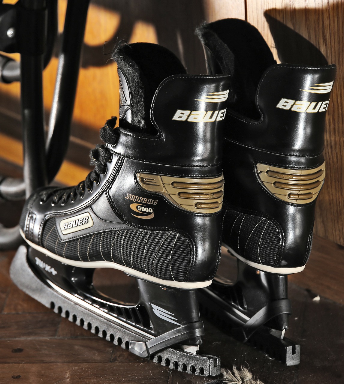 skates ice hockey winter free photo