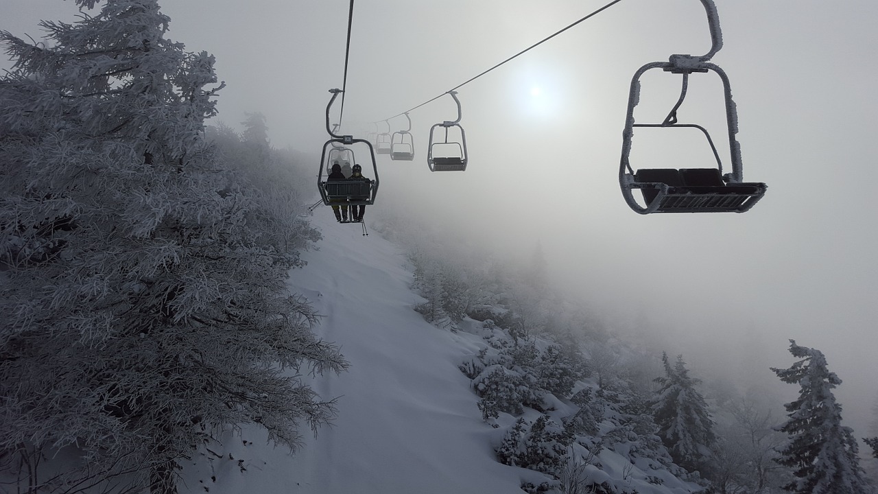 ski chairlift cloud free photo