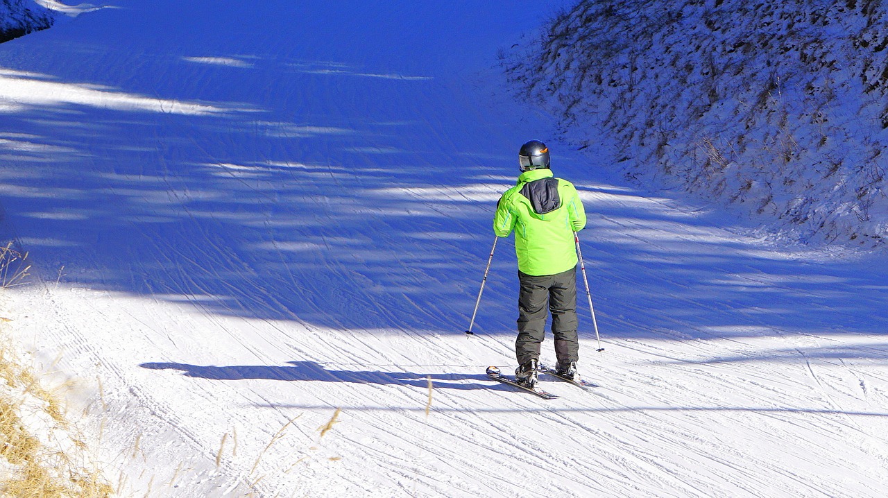 ski skier winter sports free photo