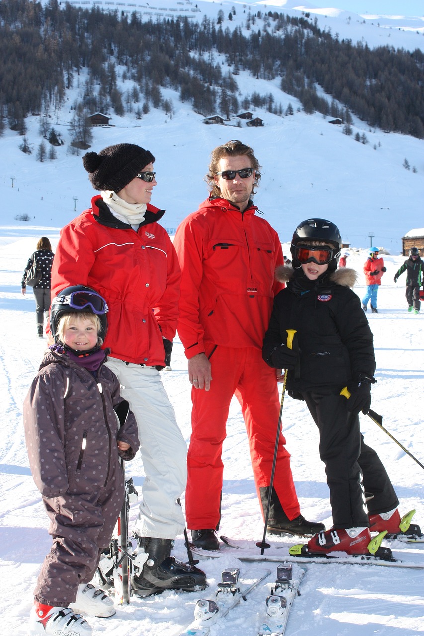 ski family snow free photo