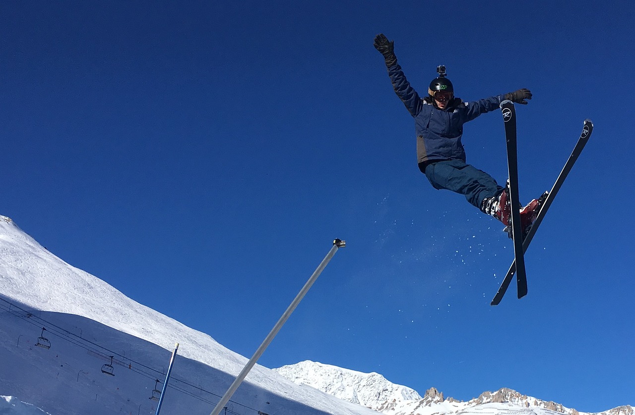 ski jump snow free photo