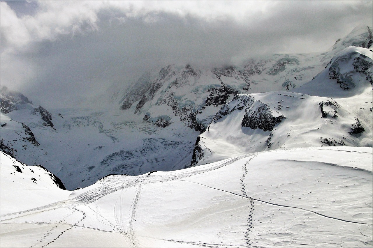 ski  ski slope  zermatt free photo