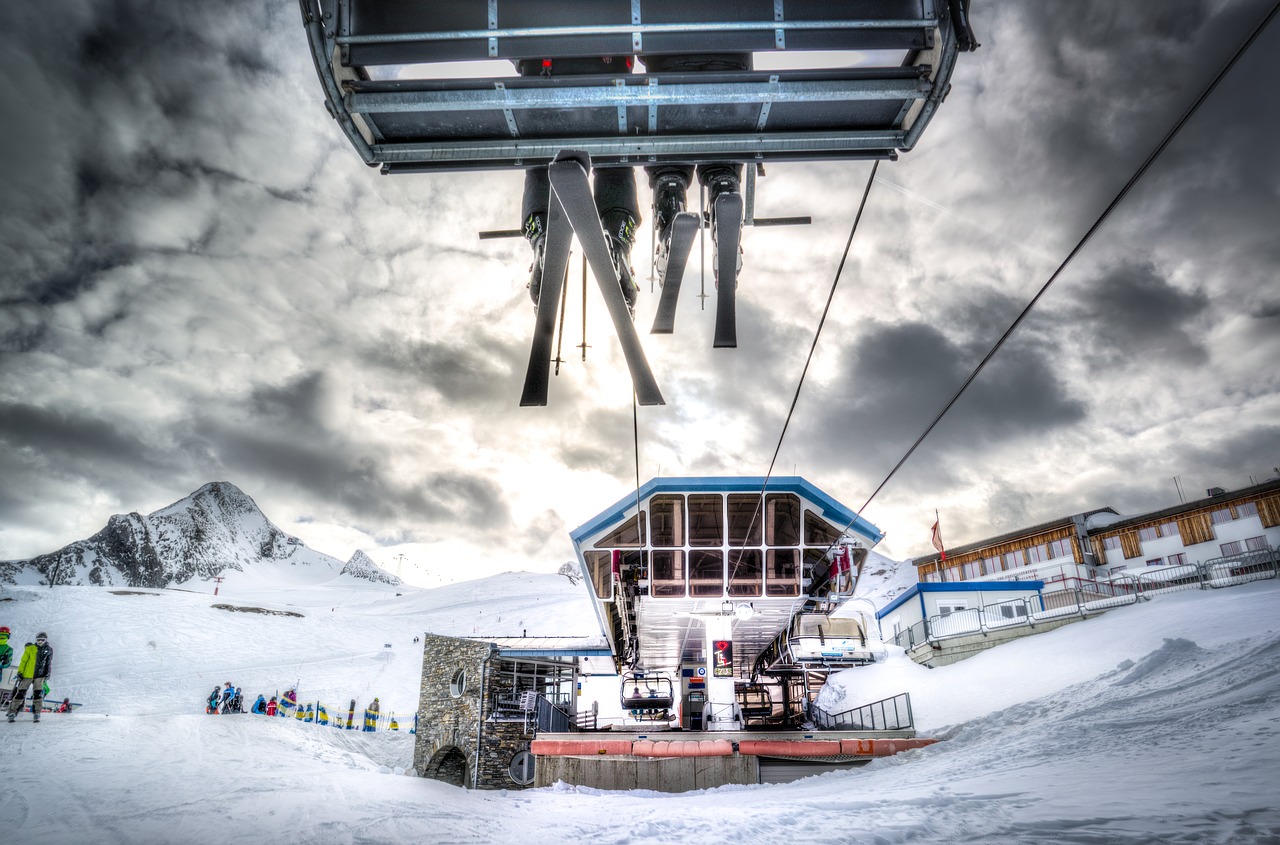 ski  lift  skiing free photo