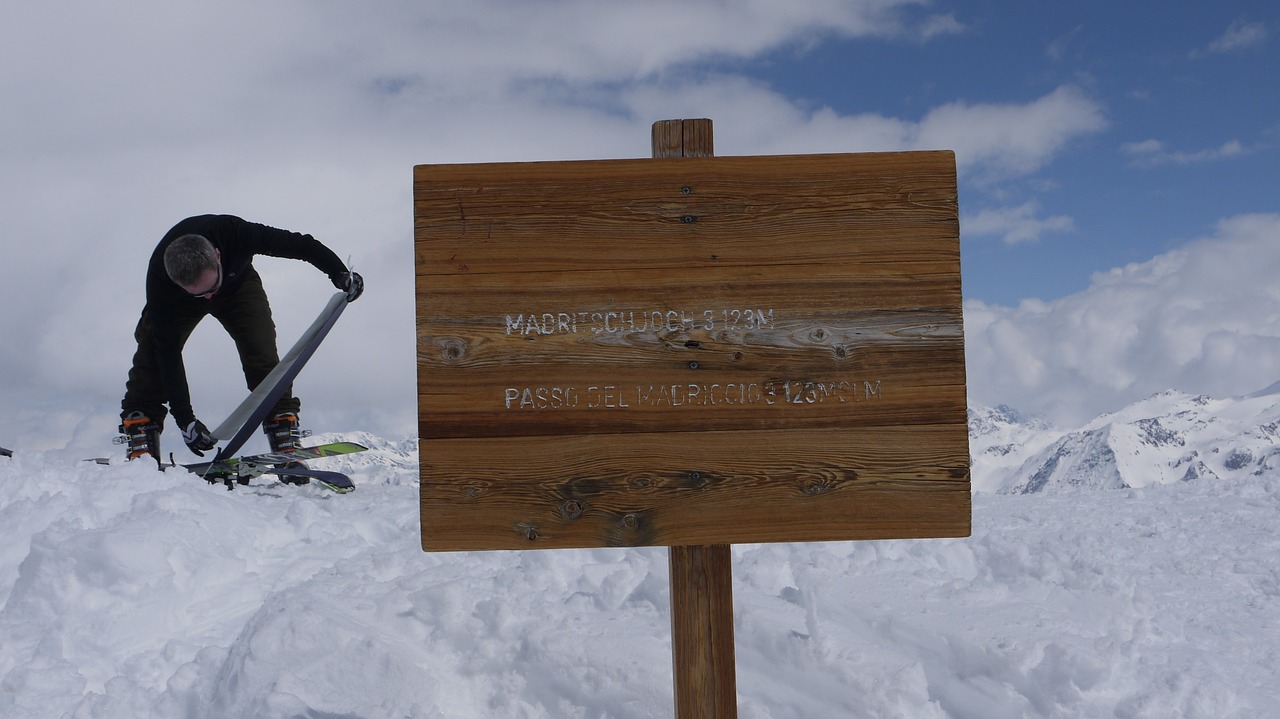 backcountry skiiing alpine outdoor free photo