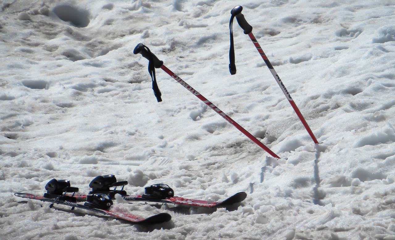 skiing ski winter free photo