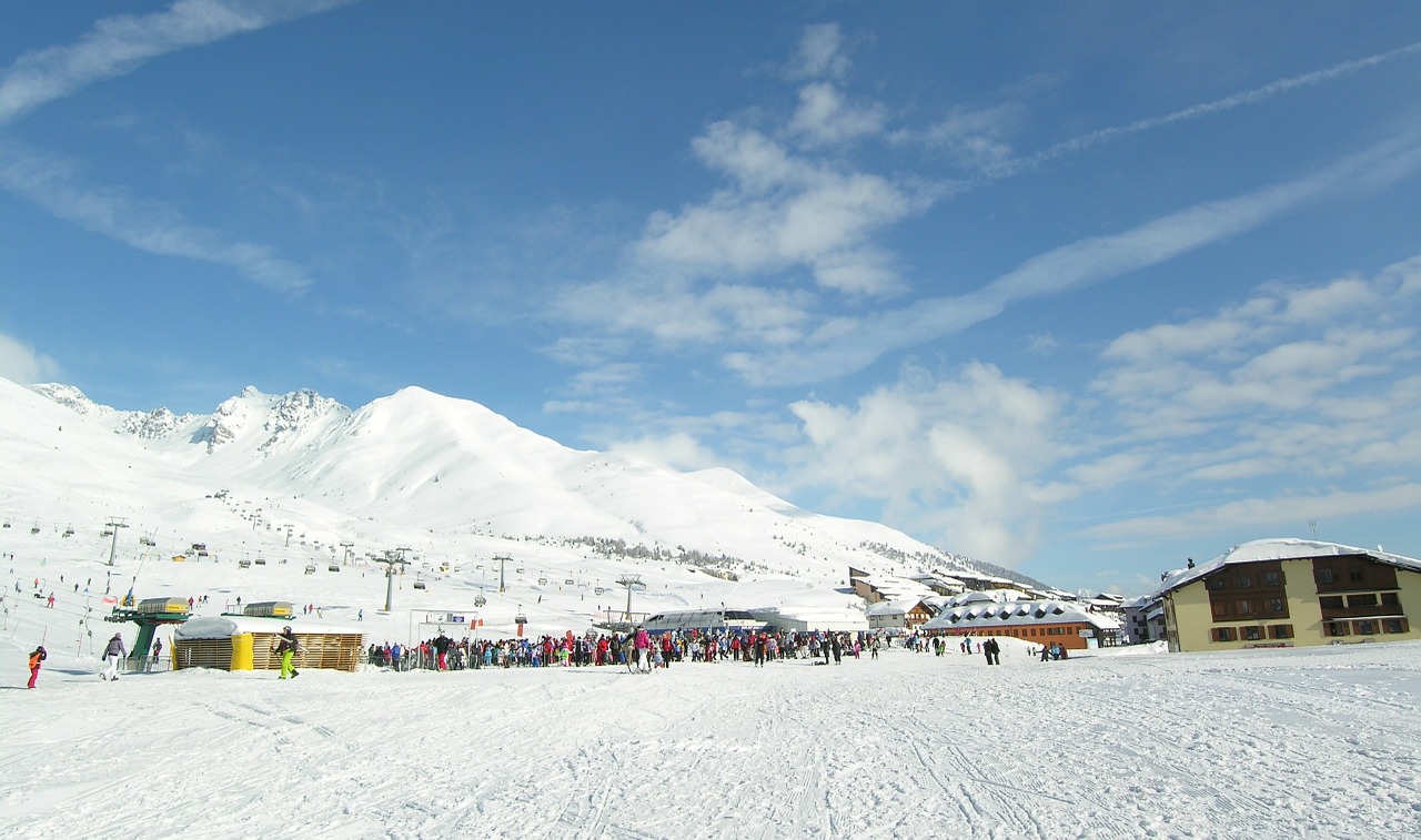 skiing ski ski area free photo