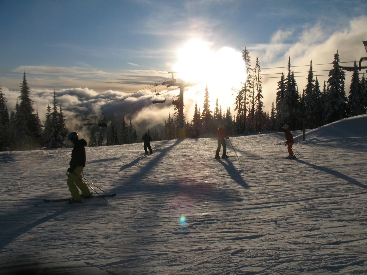 skiing sun peaks canada free photo