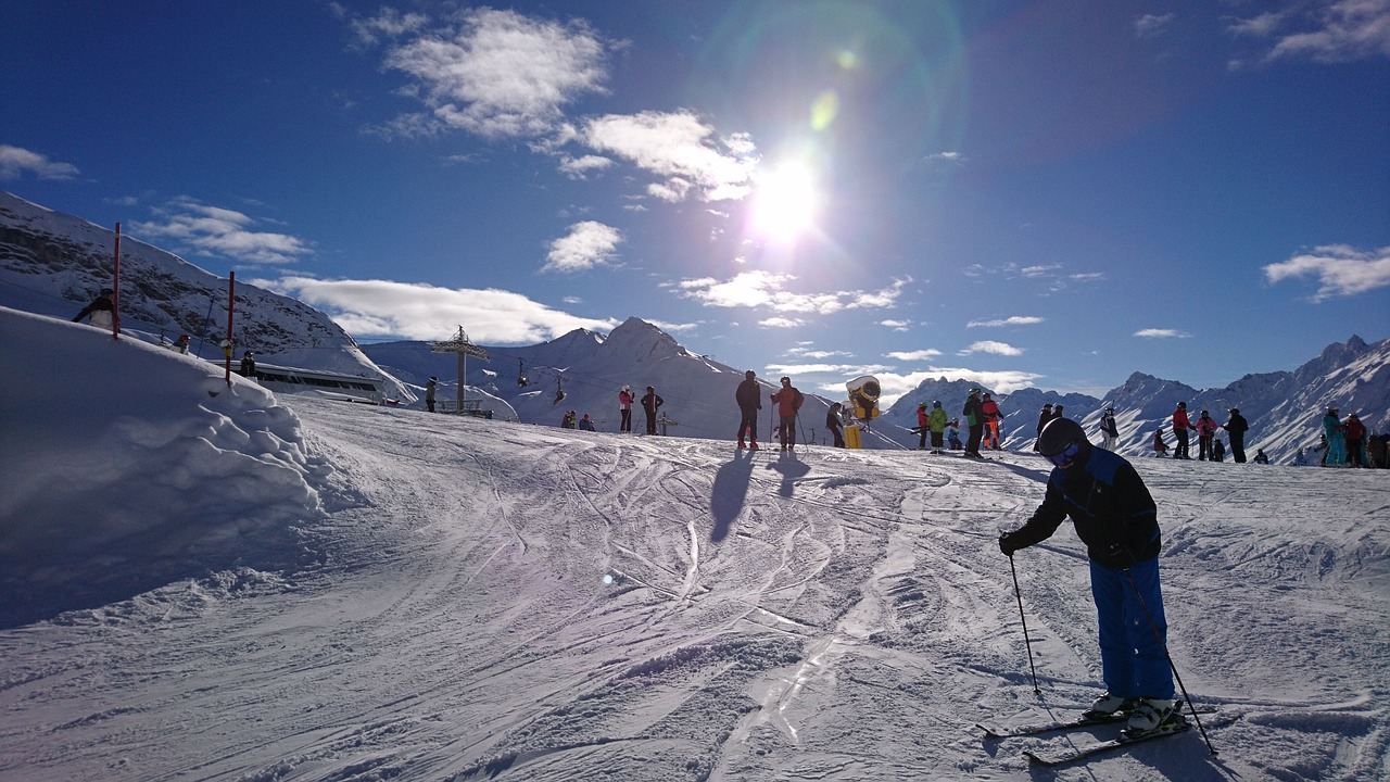 skiing  ski  winter free photo