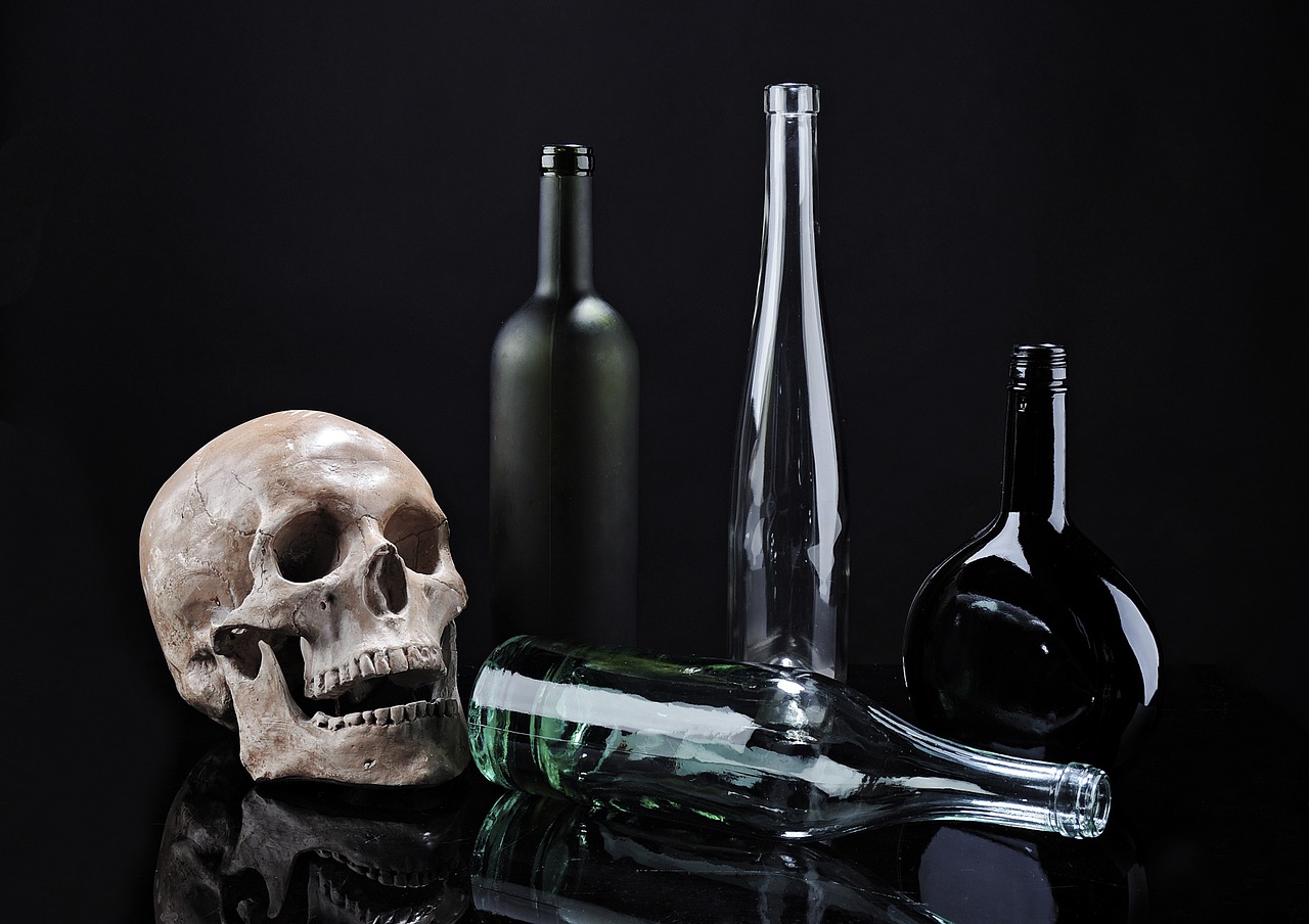 skull skeleton bottle free photo