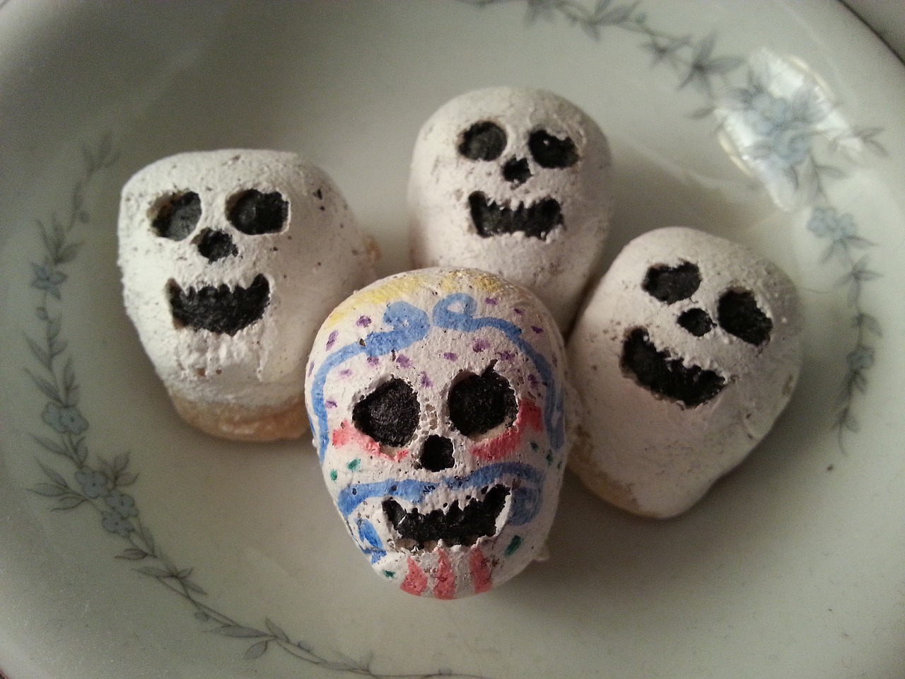 skulls day of the dead crafts free photo