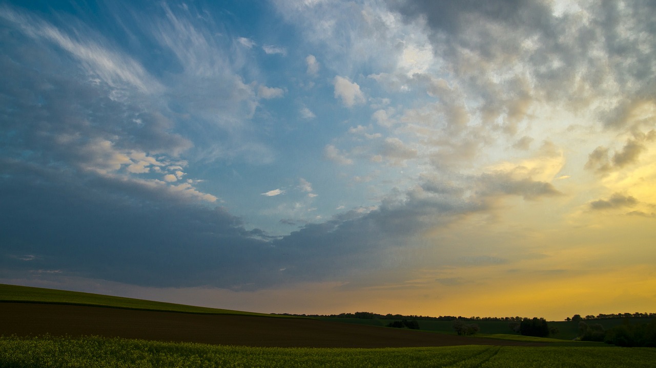 sky clouds cloud free photo