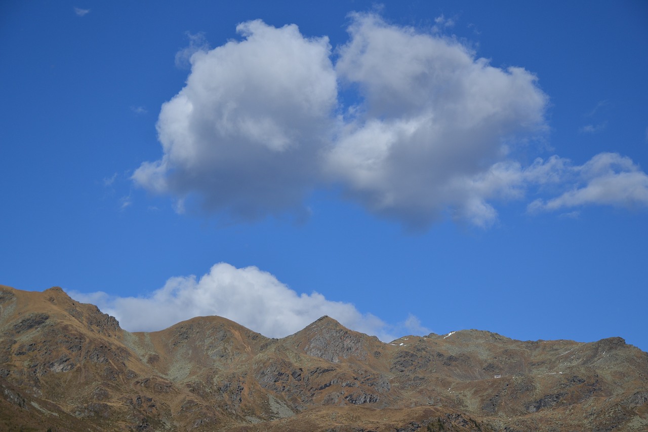 sky blue clouds free photo