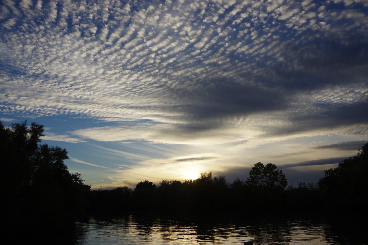 evening sky clouds pattern free photo