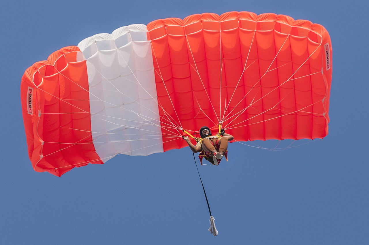 sky diving sport parachute free photo