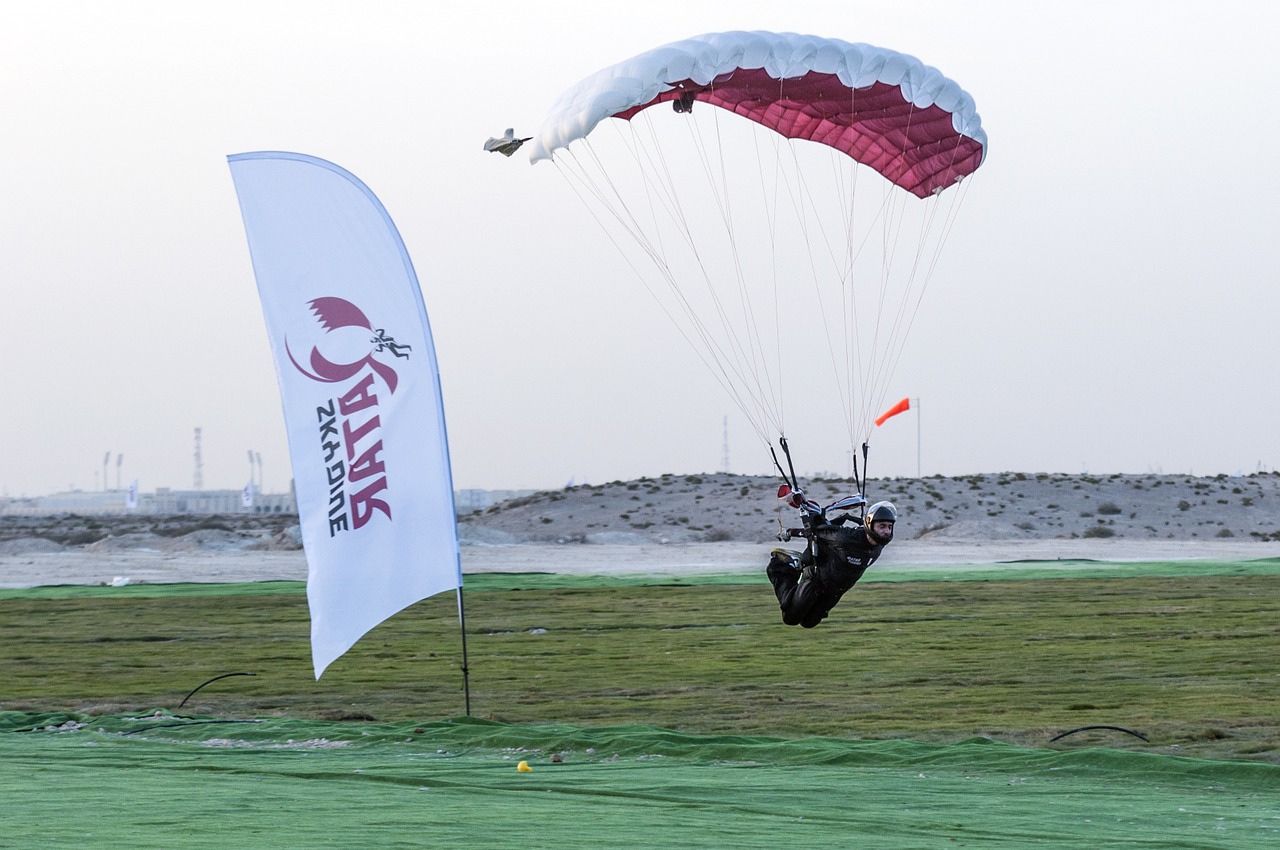 skydiving extreme sports landing free photo