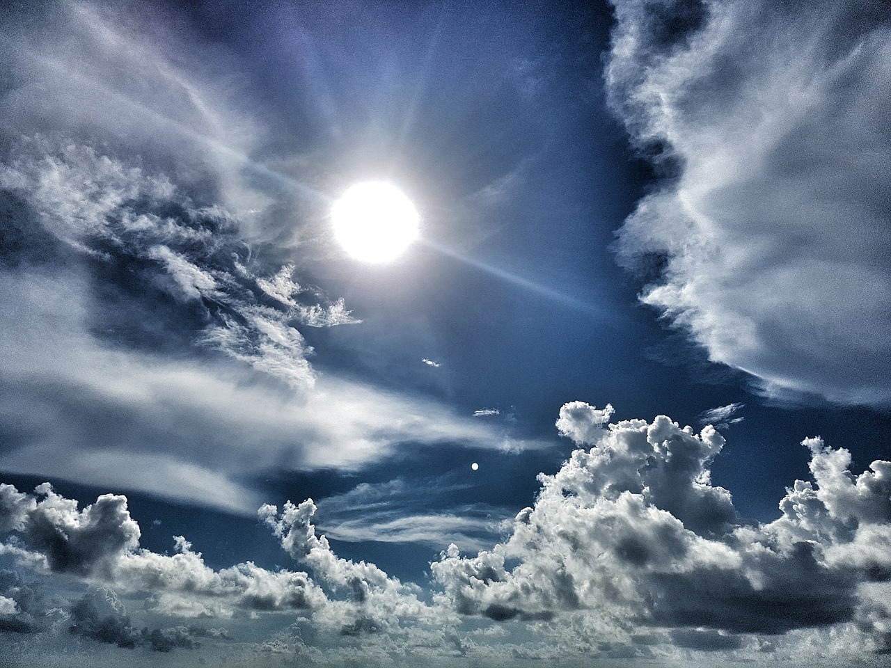 sky blue clouds free photo