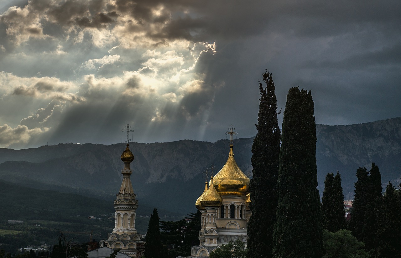 sky temple church free photo