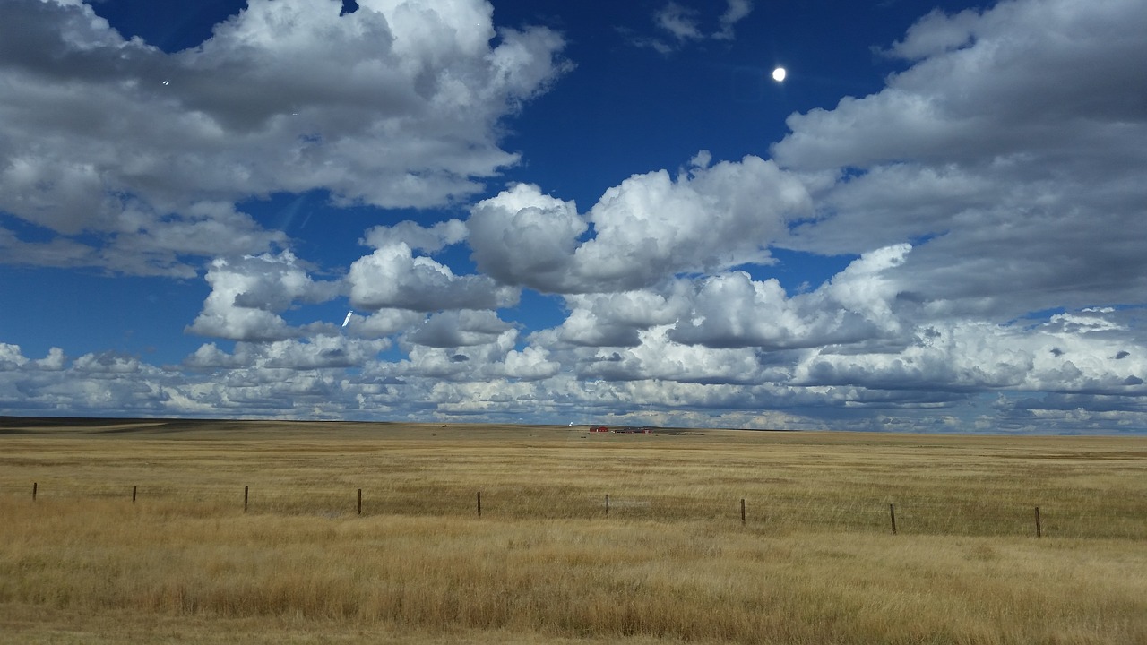 sky prairie landscape free photo