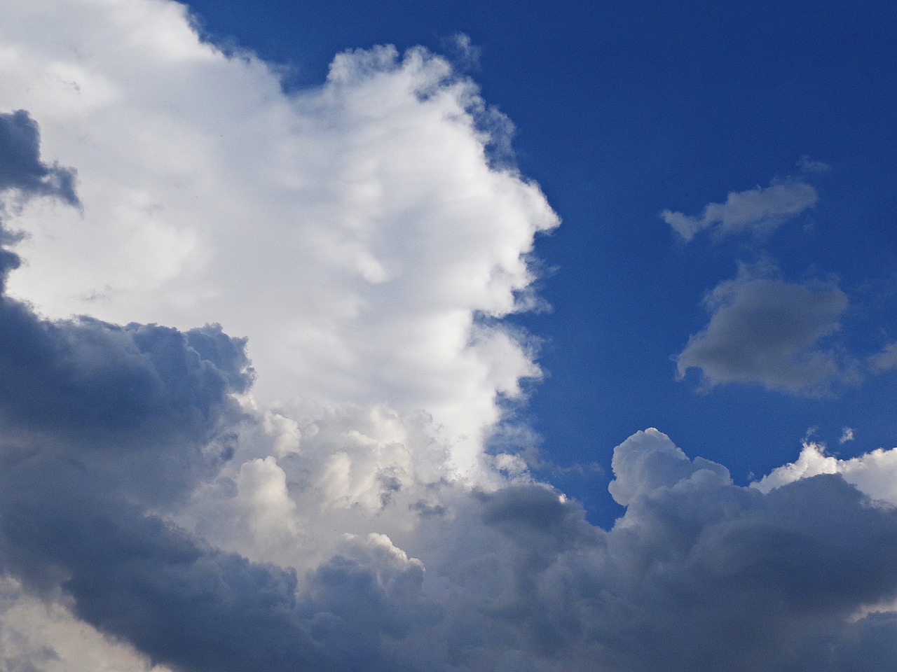 sky clouds cloud cover free photo