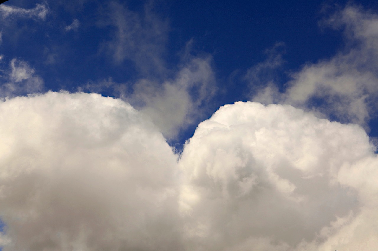 sky cloud heart free photo