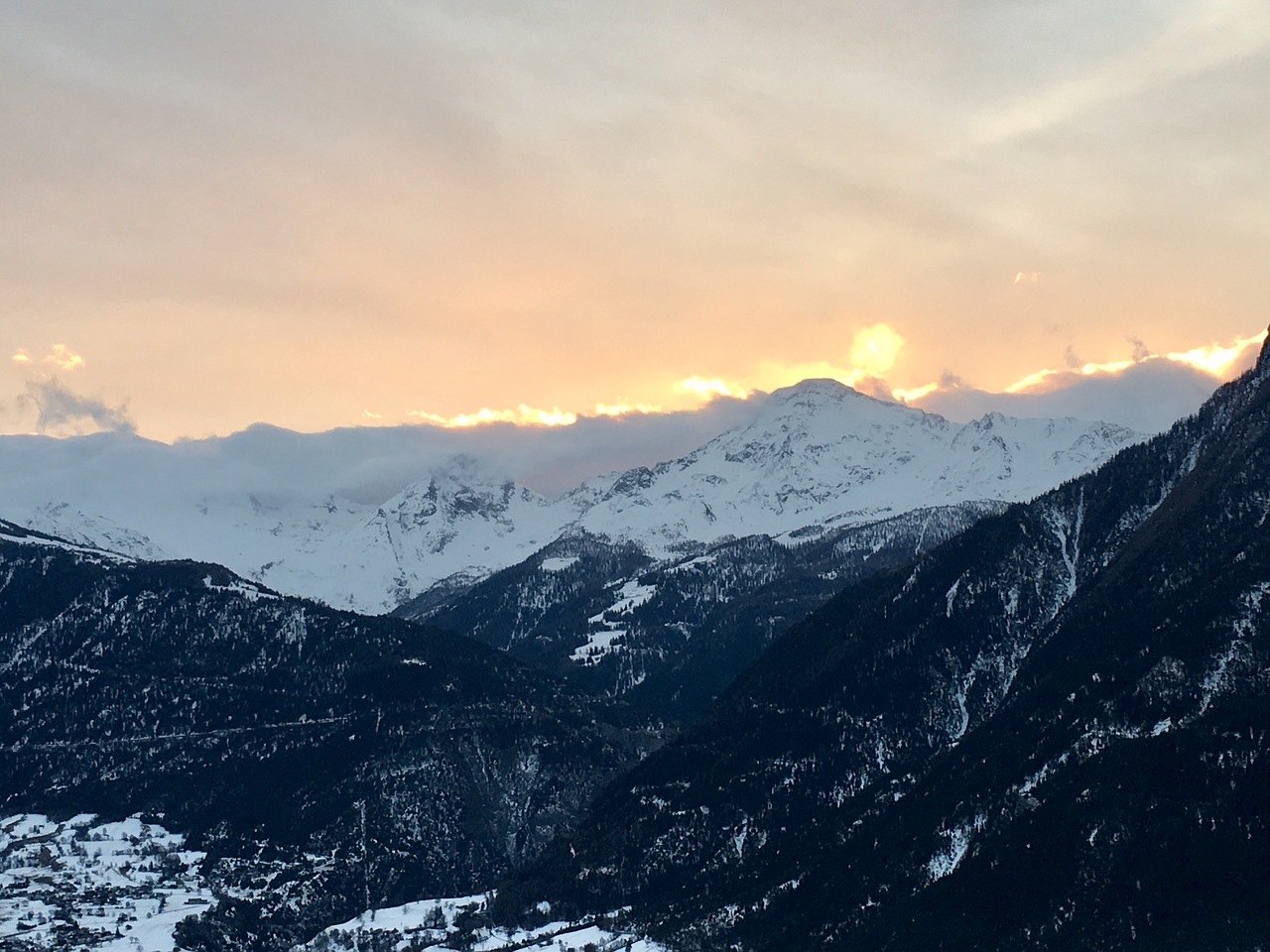 sky mountains clouds free photo