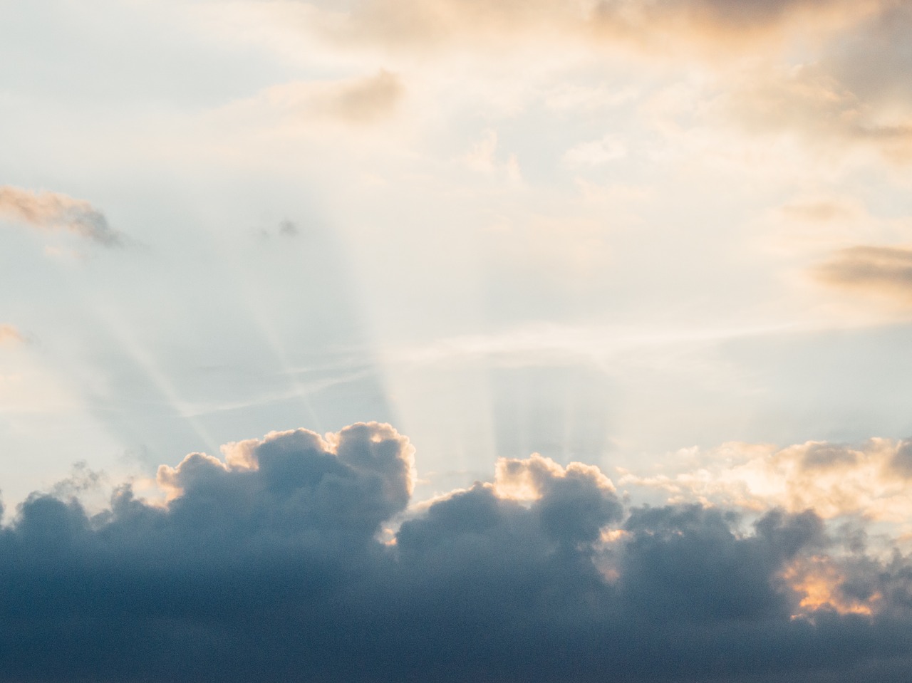 sky clouds sun rays free photo