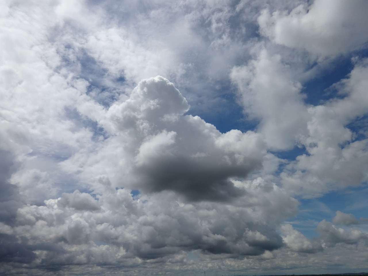 sky blue clouds free photo