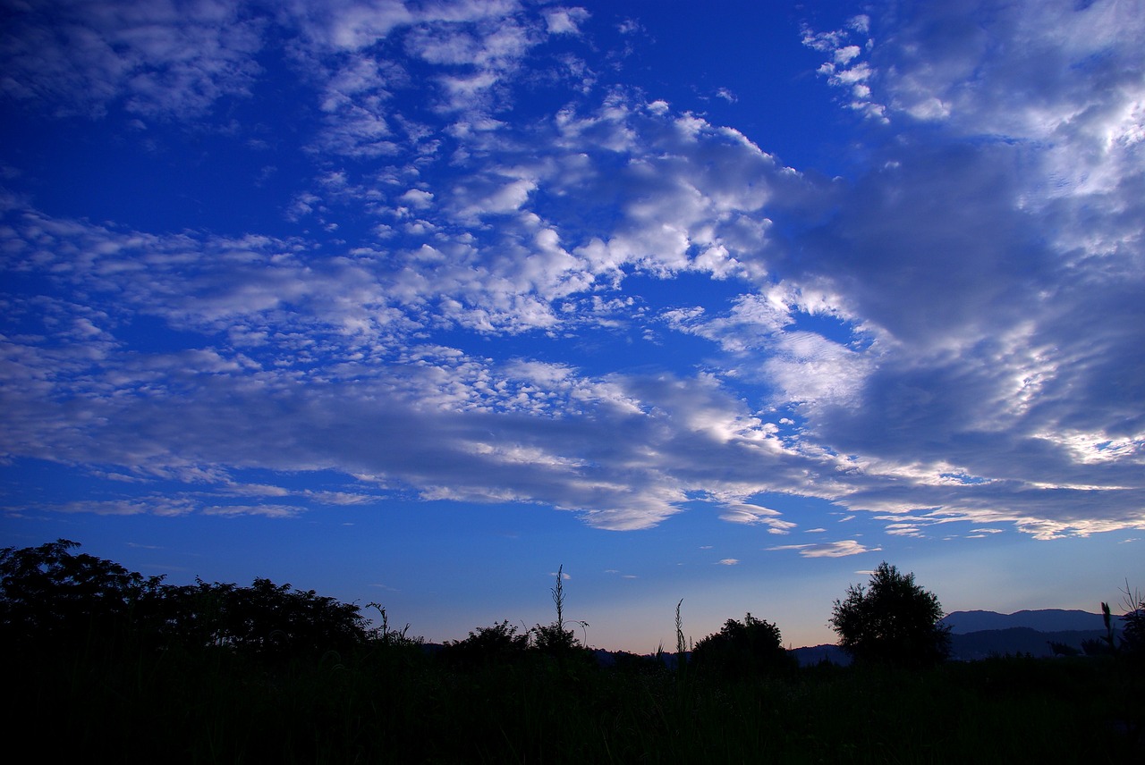 sky  cloud  white clouds free photo