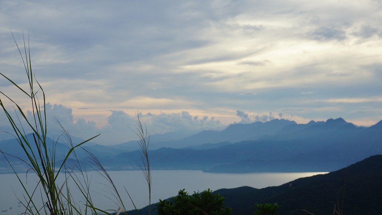 sky  mountain  ocean free photo