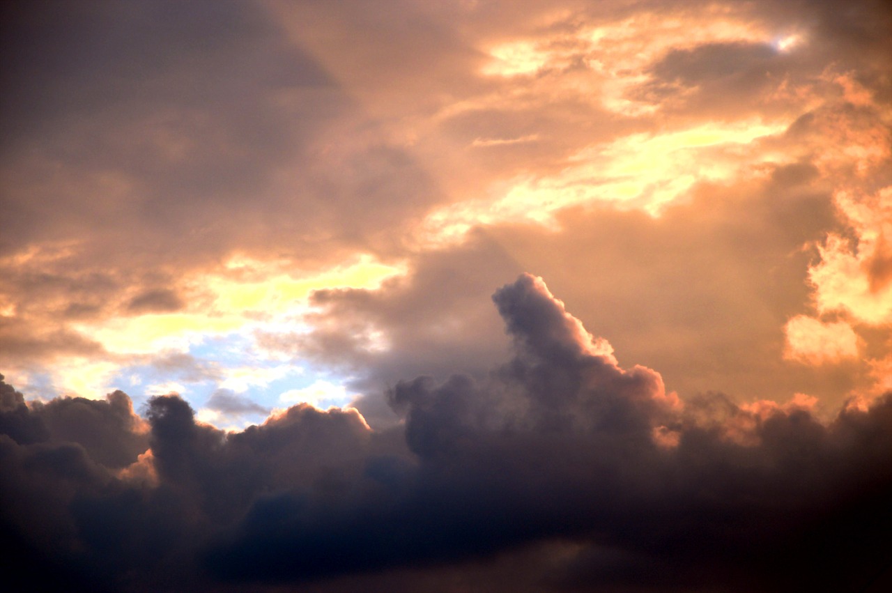 sky  clouds  storm clouds free photo