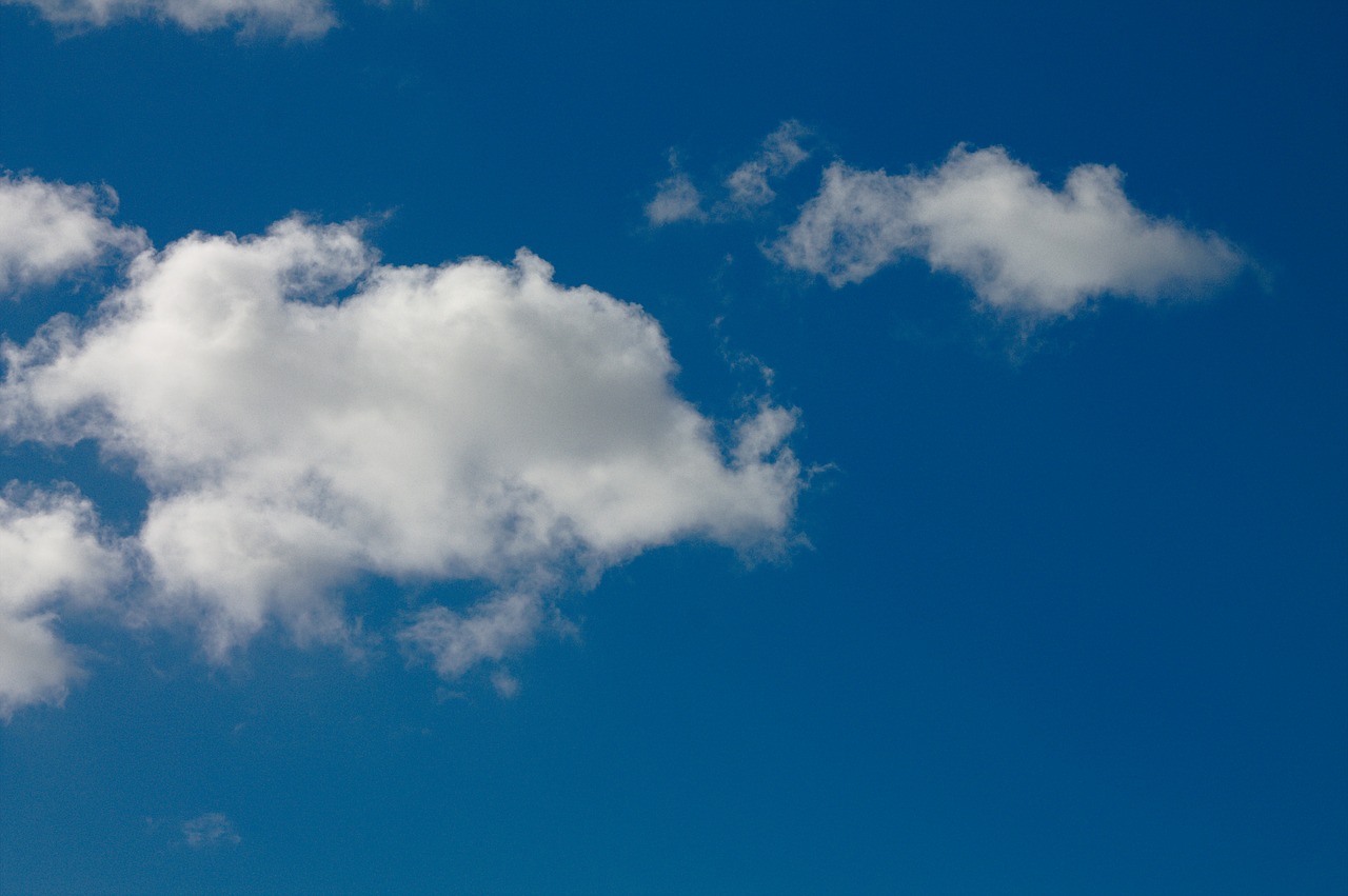 sky blue clouds free photo