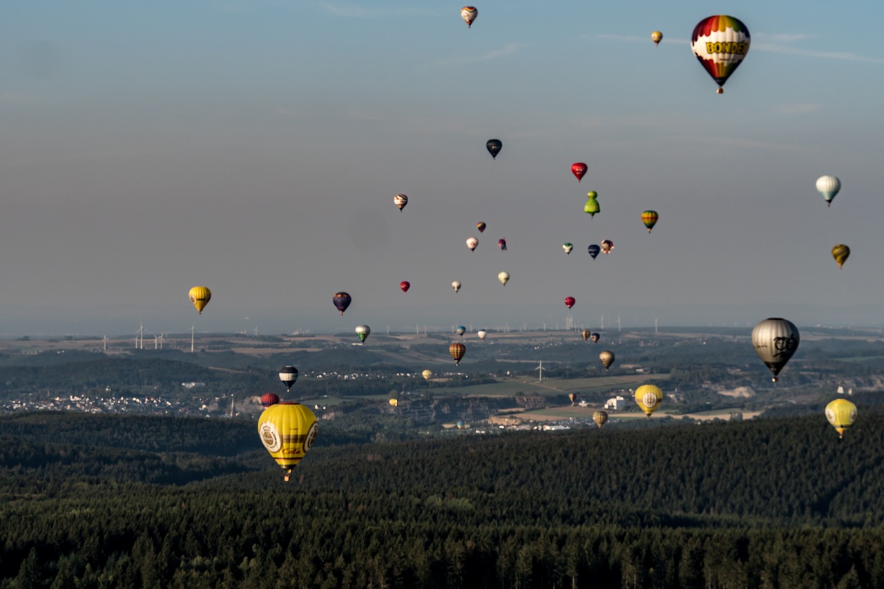 sky  balloon  hot air balloon ride free photo