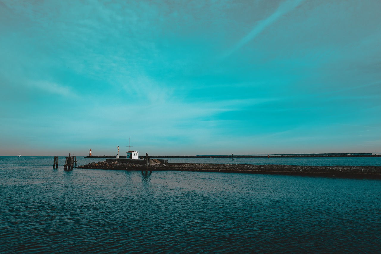 sky  baltic sea  sea free photo