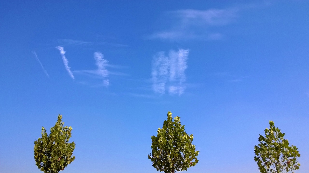 sky cloud the scenery free photo