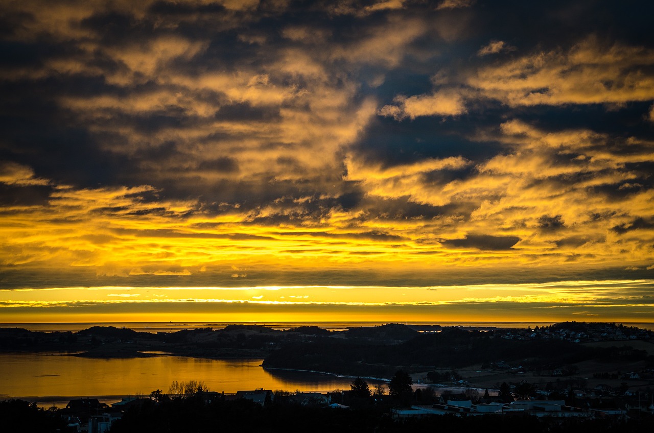 sky yellow dusk free photo