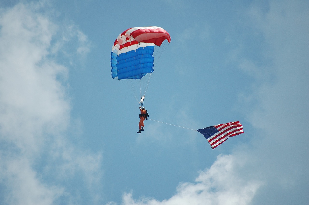 skydiver parachute extreme free photo