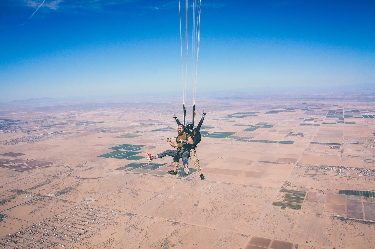 skydiving parachute extreme free photo