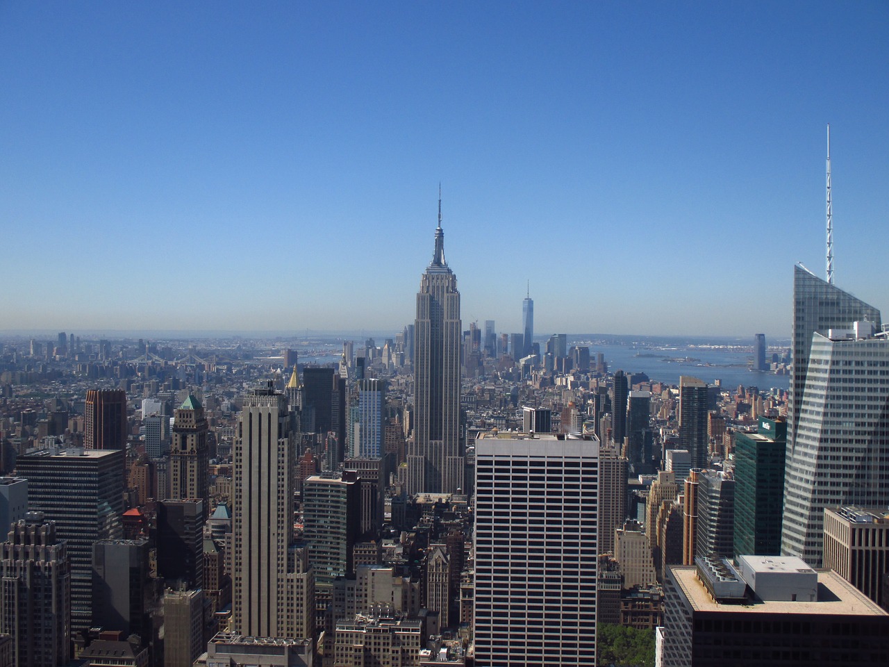 skyscraper manhattan new york free photo