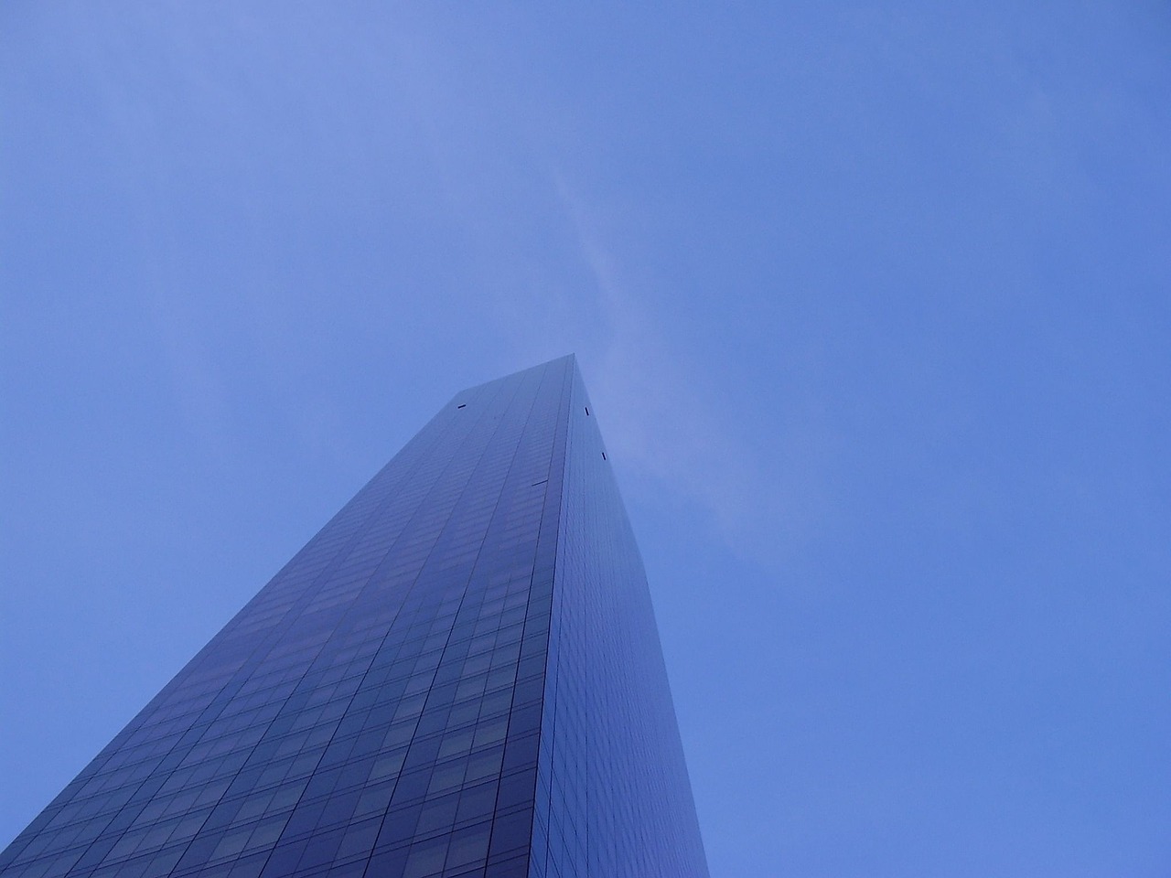 skyscraper blue sky free photo