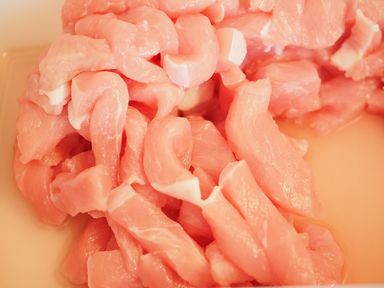 sliced meat raw free photo