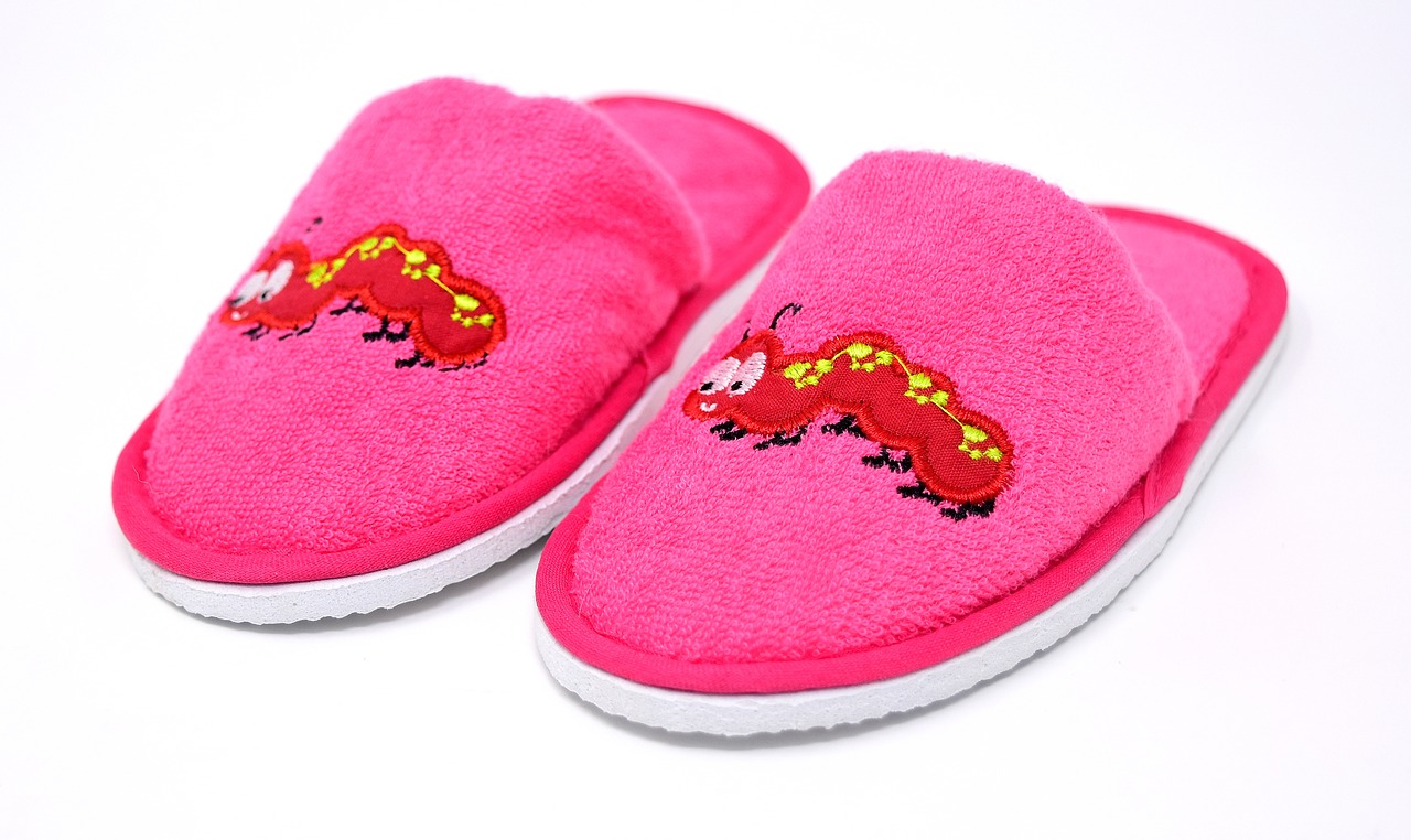 slippers children funny free photo