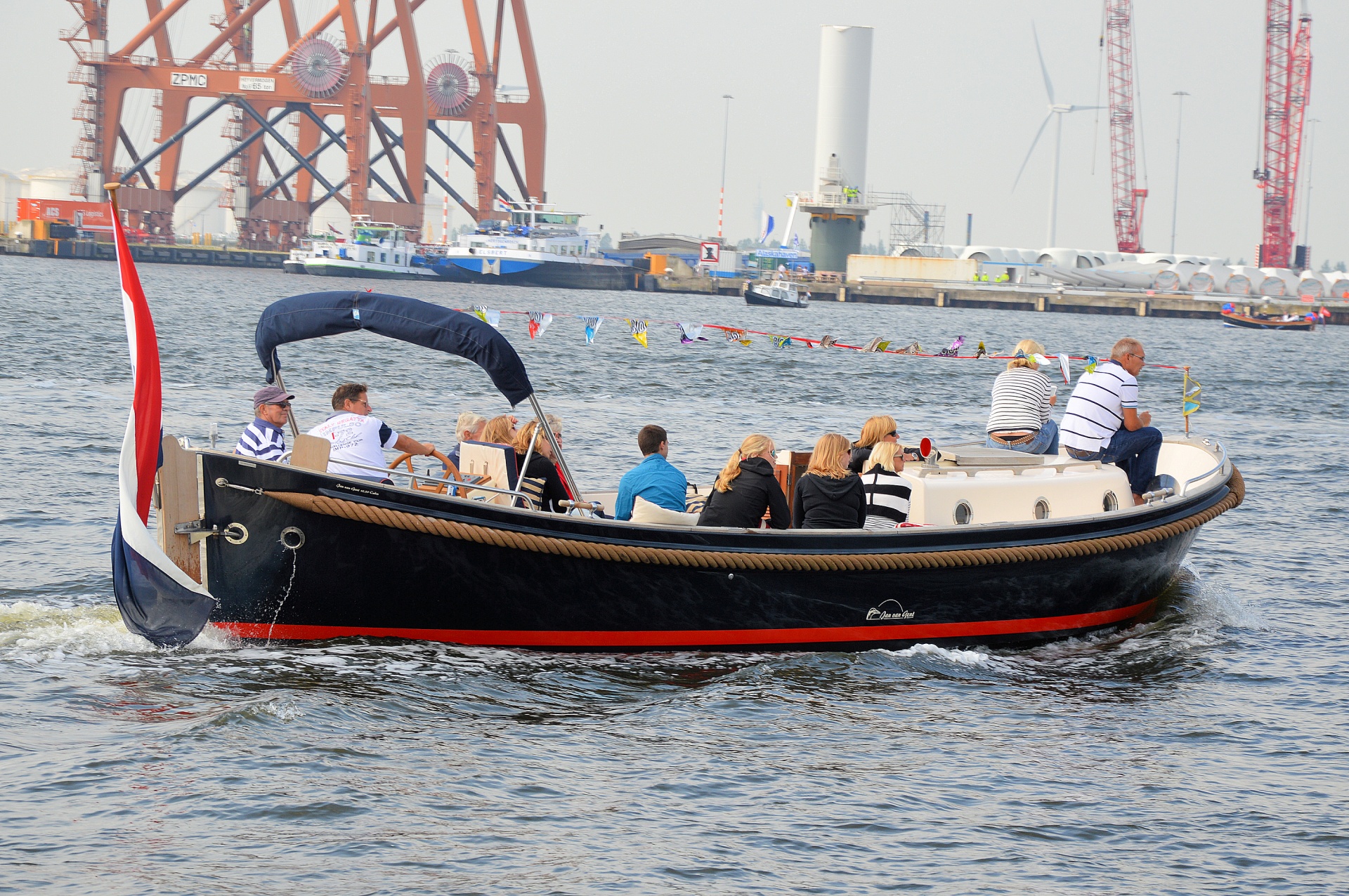 sloop boat speedboat free photo