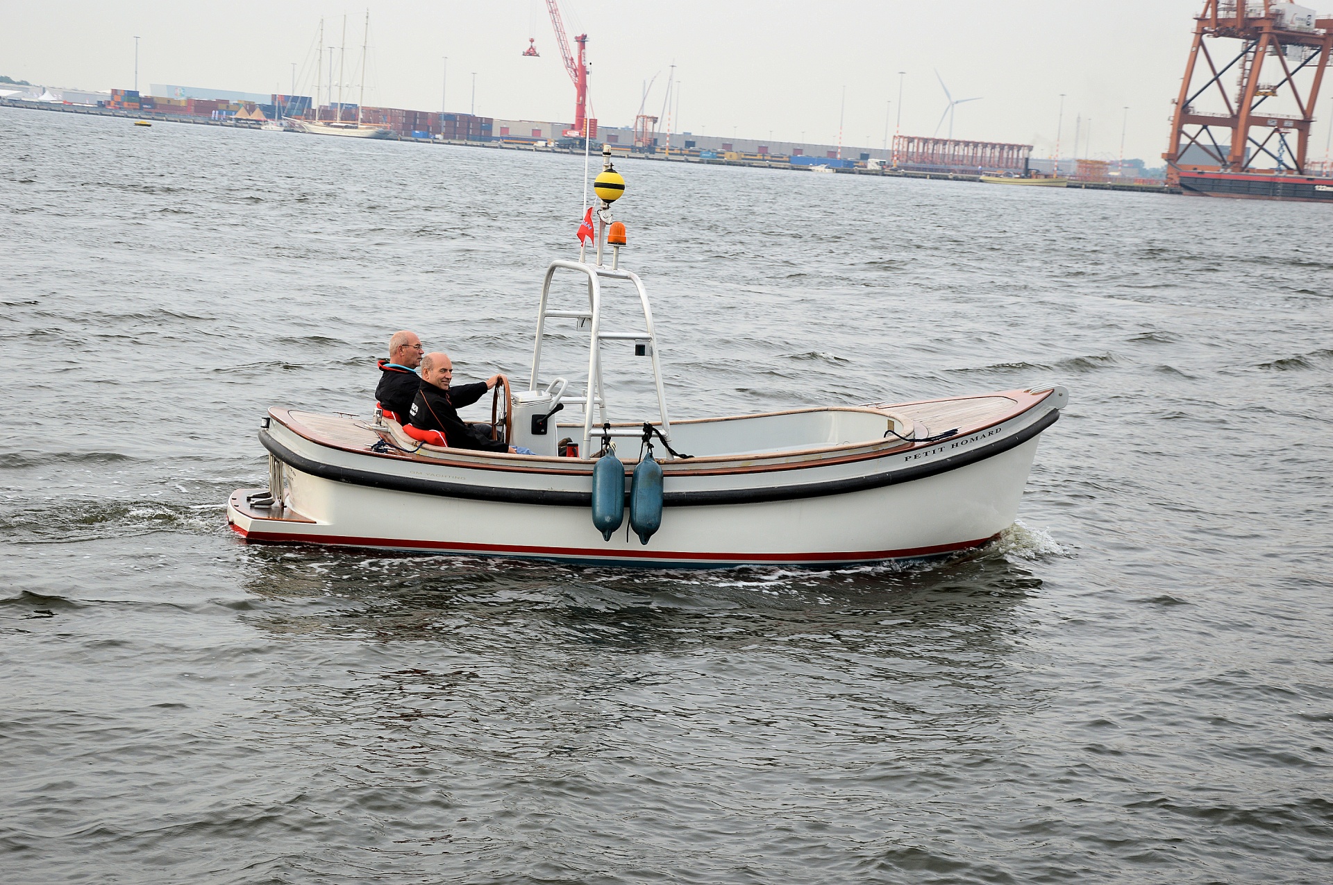 sloop boat speedboat free photo