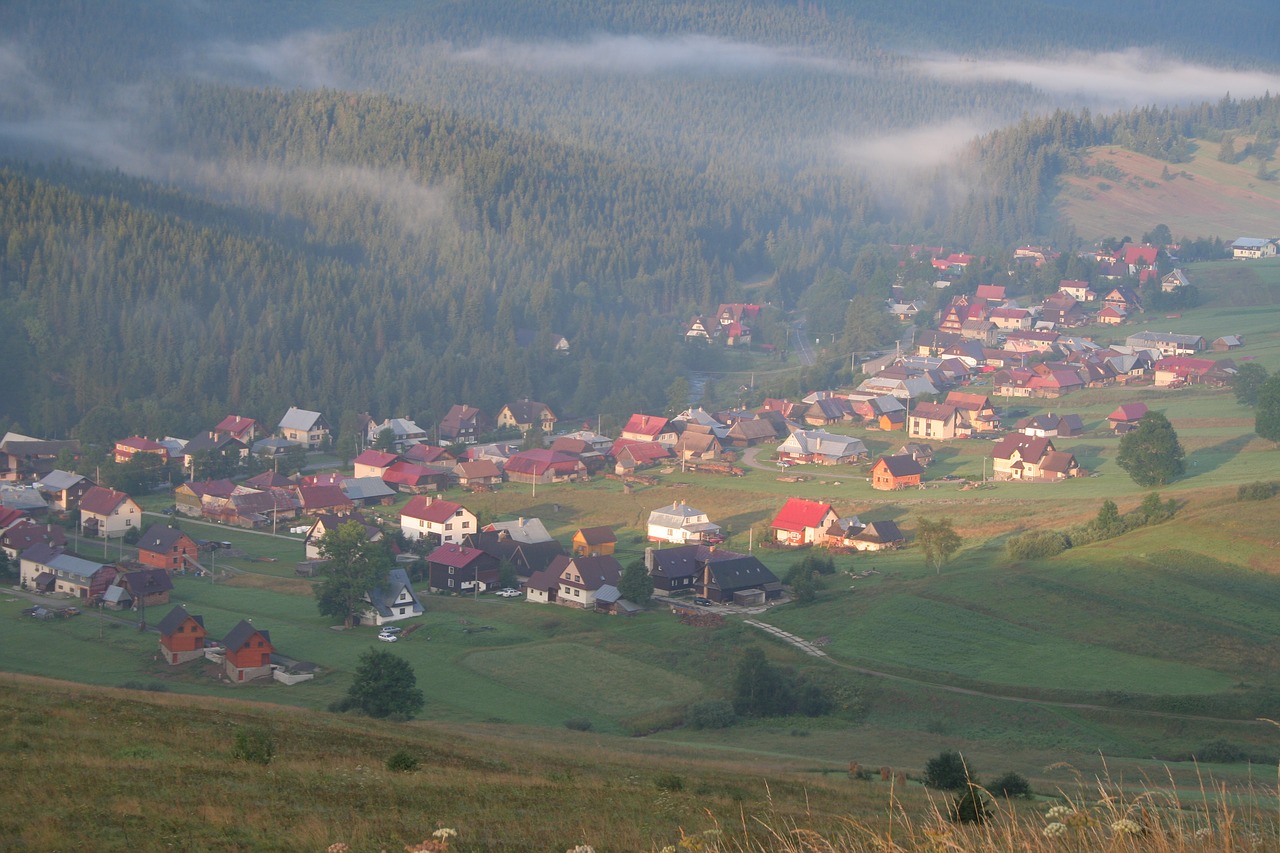 slovakia  zdiar  mountain town free photo